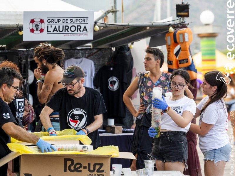 Il Rototom Sunsplash devolve il ricavato delle bicchieri al salvataggio dei migranti nel Mediterraneo